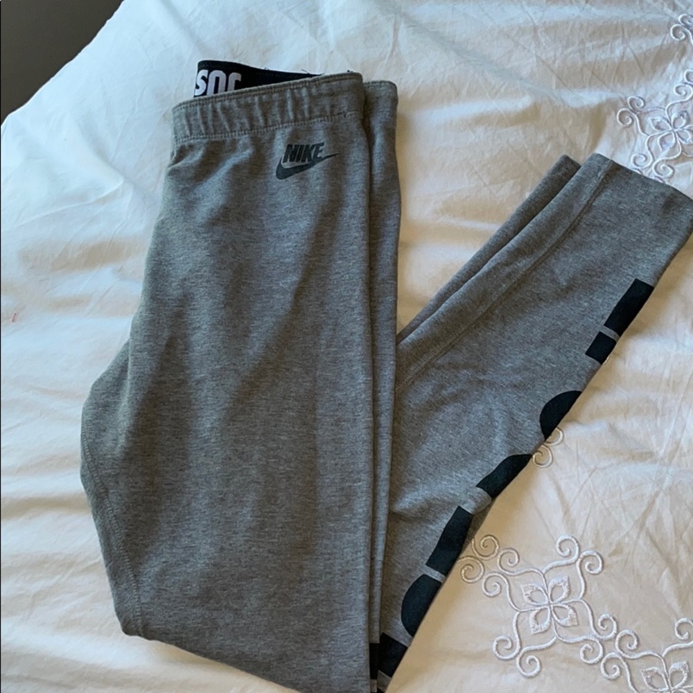 Nike Leggings-Size S